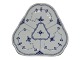 Blue Fluted Half Lace
Triangular dish 21 cm.