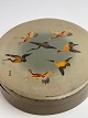 Round Japanese 
hand-painted 
and signed 
lacquer box / 
...