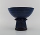 Irma Yourstone (1911-1988), Sweden. Bowl on foot in glazed stoneware. Beautiful 
glaze in deep blue shades. 1960s.
