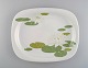 Timo Sarpaneva for Rosenthal. Rare Suomi porcelain serving dish decorated with 
water lilies. 1970s / 80s.
