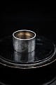 Old napkin ring in silver, stamped.
Dia.:4cm. 
Wide 2,5cm.