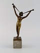 Art deco bronzeskulptur på marmorbase. lurblæsende nøgen kvinde. 1920/30