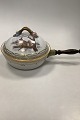 Danam Antik 
presents: 
Royal 
Copenhagen 
Flora Danica 
Game Bowl with 
lid and handle 
No 3613 / 3568