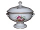 Royal Copenhagen
Large soup tureen with bouquets of flowers from 
1820-1850