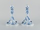 Meissen, 
Germany. A pair 
of large 
antique bulb 
pattern ...