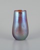 WMF, Tyskland. Vase i iriserende Myra kunstglas. 
1930