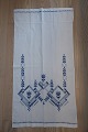 Parade piece
A beautiful old parade piece with handmade blue 
embroidery
110cm x 56cm
The antique, Danish linen and fustian is our 
speciality