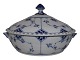 Blue Fluted Full Lace
Round lidded bowl 20.3 cm.