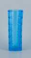 Gullaskruf, Sverige, kunstglasvase i blåt glas.
Modernistisk design.