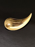 14 carat gold brooch  with genuine pearl