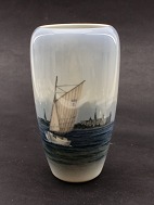 Royal Copenhagen Vase 2609/1049