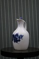 Royal Copenhagen Blue Flower Braided oil jug with lid. 
RC# 10/8201... Royal Copenhagen Blue Flower Braided oil jug with lid. 
RC# 10/8201...