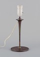 Bruno Paul, tysk arkitekt.
Art Deco bordlampe i poleret messing.