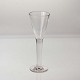 Kinnerup Antik 
& Porcelæn 
præsenterer: 
Snaps glas 
på stilk
14,5 cm