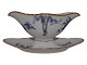 Blue Flower 
Curved with 
gold edge
Gravy boat