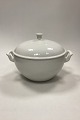 Danam Antik 
presents: 
Royal 
Copenhagen 
Salto White 
Dinnerware 
Tureen