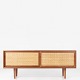 Hans J. Wegner 
/ RY Møbler
RY 26 - 
Sideboard in 
teak ...