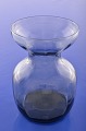 Klits Antik 
presents: 
Gray 
Hyacinth glass 
from Holmegaard