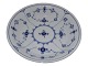 Antik K 
presents: 
Blue 
Fluted Plain
Dish 18.6 cm.