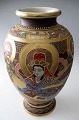 Pegasus – Kunst 
- Antik - 
Design 
præsenterer: 
Satsuma 
vase, Japan, 
ca. 1900.