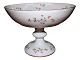 Red Berries
Cake stand