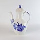 Kinnerup Antik 
& Porcelæn 
præsenterer: 
RC 
kaffekande
8189
Blå Blomst 
flettet