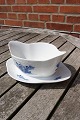 Blue Flower 
Plain Danish 
porcelain. 
Sauce boats on 
fixed ...