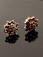 Sterling silver necklace with garnets