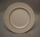 Rød Kant 3067 
Stor 
kagetallerken 
18 cm (619) 
Årstiderne  ...
