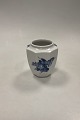 Royal 
Copenhagen Blå 
Blomst Kantet 
Vase No. 8612