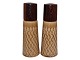 Relief
Large salt 
shaker and 
pepper grinder