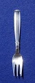 Lotus Danish 
silver 
flatware, 
pastry forks 
13cm. 
OFFER ...