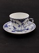 Royal 
Copenhagen blue 
fluting large 
coffee cup 
1/626