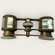 Moster Olga - 
Antik og Design 
presents: 
Theater 
binoculars
Mother of 
pearl
*DKK 375
