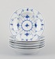 L'Art presents: 

Royal 
Copenhagen Blue 
Fluted Plain.
A set of six 
deep plates.