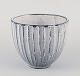 L'Art presents: 

Svend 
Hammershøi for 
Kähler.
Large ceramic 
vase/plant pot.