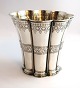 Lundin Antique 
präsentiert: 
Michelsen. 
Silberne 
Margrethetasse 
(925). Höhe 9,5 
cm.