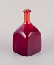 Nanny Still for 
Riihimäen Lasi, 
Finland.
Art glass 
flask.
