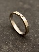 Middelfart 
Antik presents: 
14 carat 
white gold ring 
with diamond