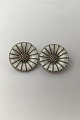 Danam Antik 
presents: 

Anton 
Michelsen 
Sterling Silver 
Marguerit Daisy 
Ear Clips