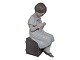 Bing & Grondahl 
figurine
Girl knitting