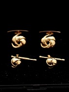 8 carat gold cufflinks and collar buttons