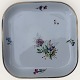 Moster Olga - 
Antik og Design 
presents: 
Royal 
Copenhagen
Primavera
Serving 
platter
#1515/14032
*DKK 225