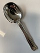 Antik Huset 
presents: 
Compote 
spoon in double 
fluted sterling 
silver by Georg 
Jensen.
Length 14.5 
cm.