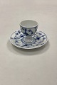 Danam Antik 
presents: 
Royal 
Copenhagen Blue 
Fluted Plain 
Egg Cup with 
Fixed Foot No. 
117
