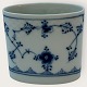 Moster Olga - 
Antik og Design 
presents: 
Bing & 
Grondahl
Blue Fluted
Cup
#369
*DKK 250