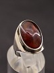 Middelfart 
Antik presents: 
830 silver 
vintage ring 
with amber