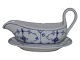 Blue Fluted Plain
Small gravy boat on fixed platter from 1923-1928