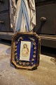 K&Co. presents: 
Decorative, 
old religious 
picture (with 
glass) with 
Jesus picture 
and fine 
flower wreath 
in ...