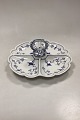 Danam Antik 
presents: 
Royal 
Copenhagen Blue 
Fluted Plain 
Cabaret Dish 
No. 396